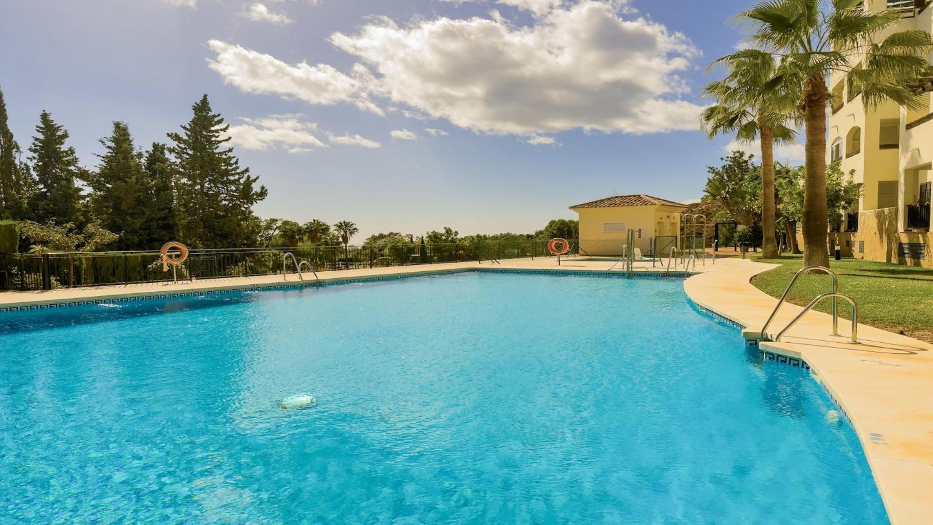 Vivienda Cronos Golf * Benalmádena